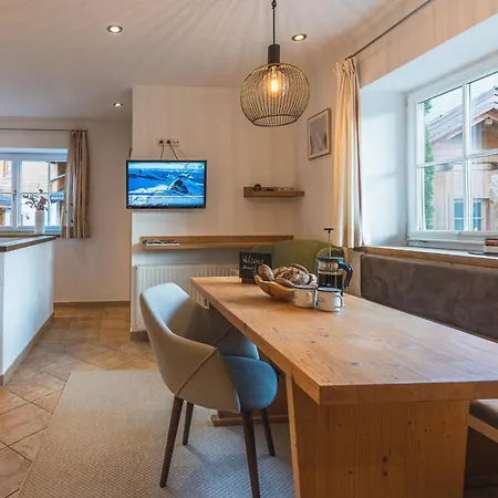 Dorfchalets - Rosi Inkl Tauern Therme Eintritt & Sommerkarte *