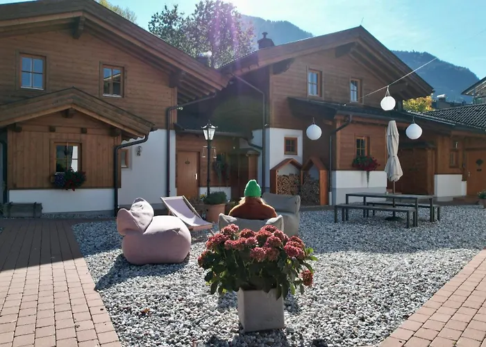 Dorfchalets - Rosi Inkl Tauern Therme Eintritt & Sommerkarte Kaprun
