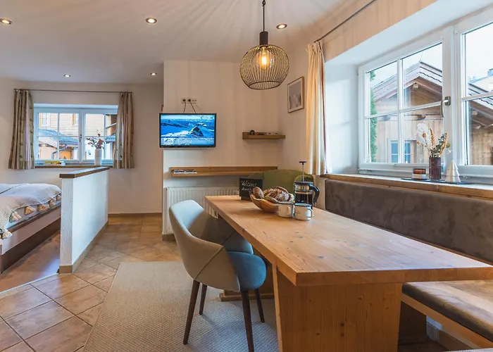 Dorfchalets - Rosi Inkl Tauern Therme Eintritt & Sommerkarte *